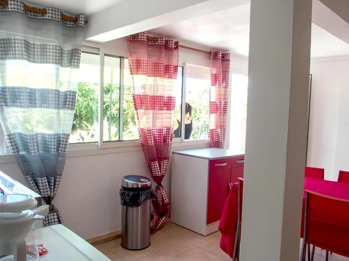 Studio Confortable Avec Vue Sur La Mer A Schoelcher 20 M²
